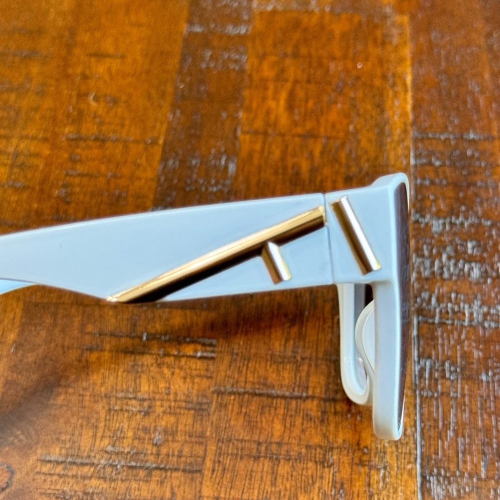 White Pretty Fendi Sunglasses - Picture 3 of 5